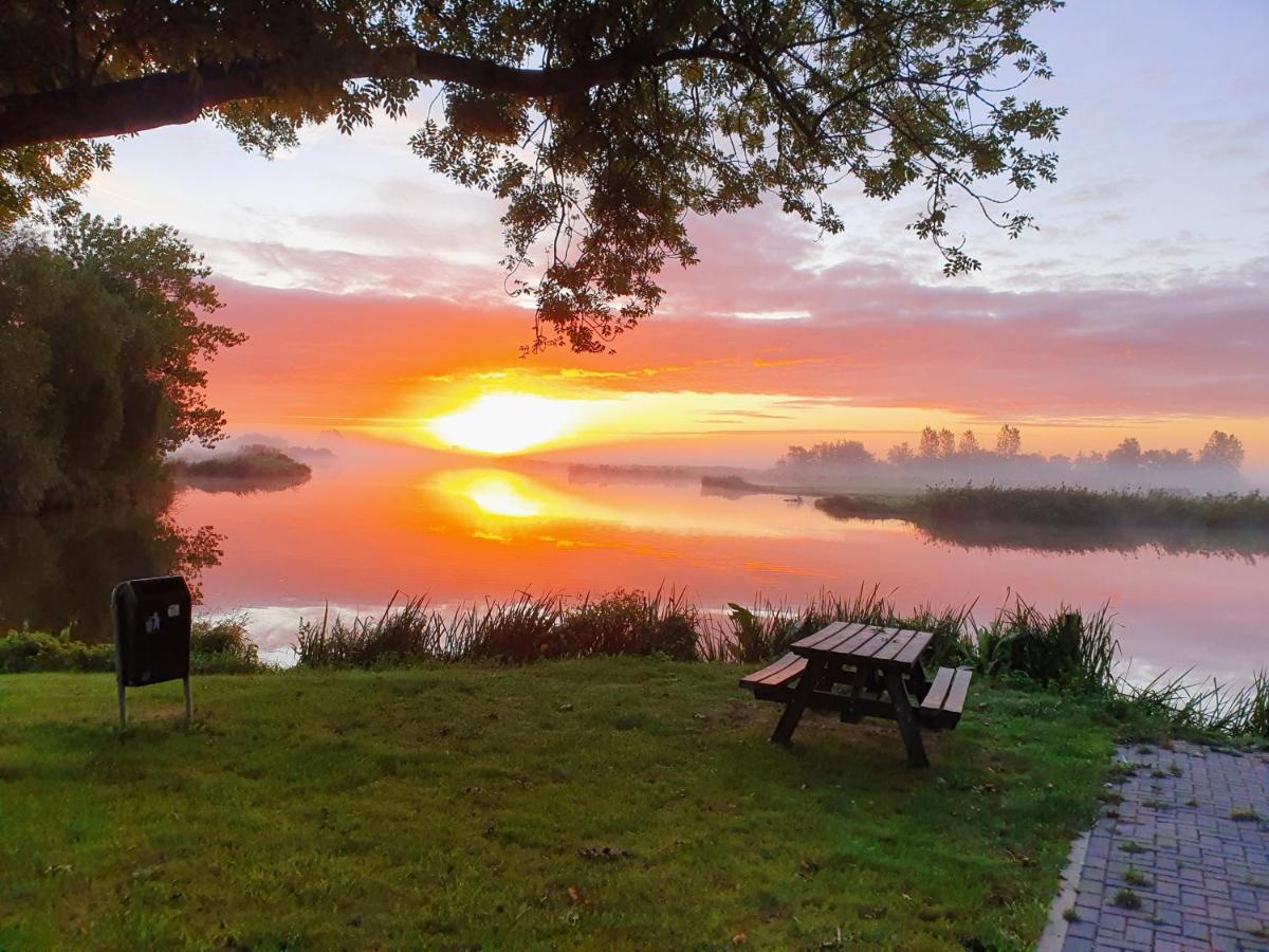 Walvisch Van Ghyspe Wormer Esterno foto